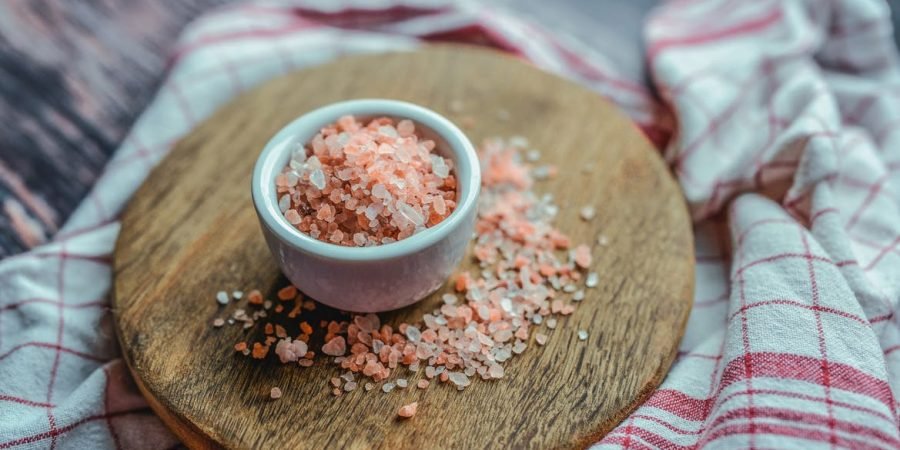 health benefits of pink himalayan salt - cooking - low sodium content - hypertension - coarse salt