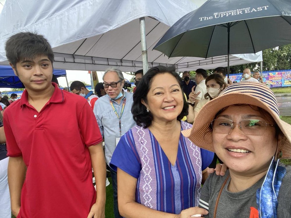 First Lady Liza Araneta-Marcos, First Lady Liza Marcos, First Lady of the Philippines, wife of President Bongbong Marcos, The Upper East, The Upper East Gallery, Megaworld Corporation, Bacolod City, mother, fellow mom, wife, Bacolod mommy blogger